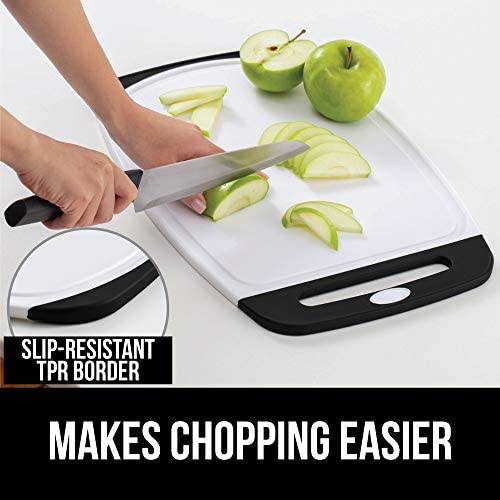 51b1iynTydL. AC  - Gorilla Grip Original Oversized Cutting Board, 3 Piece, BPA Free, Dishwasher Safe, Juice Grooves, Larger Thicker Boards, Easy Grip Handle, Non Porous, Extra Large, Kitchen, Set of 3, Black