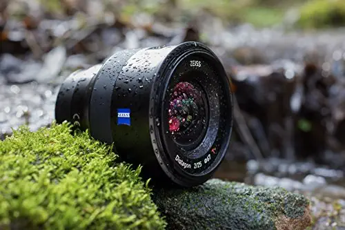 51MTKJrawzL. AC  - Zeiss Batis 2/25 Wide-Angle Camera Lens for Sony E-Mount Mirrorless Cameras