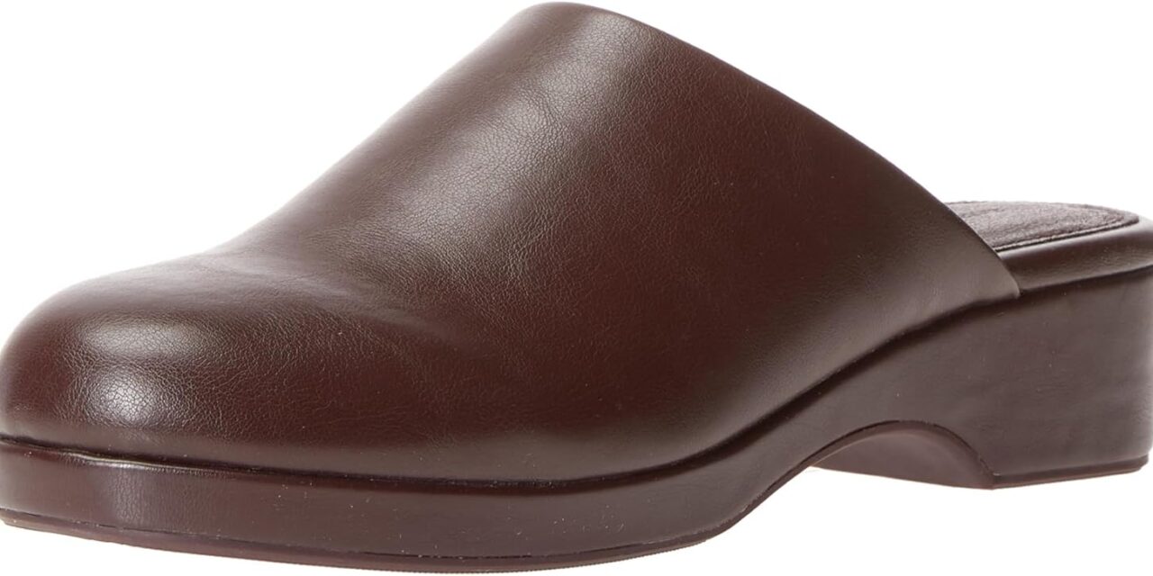 Amazon Essentials Women’s Clog