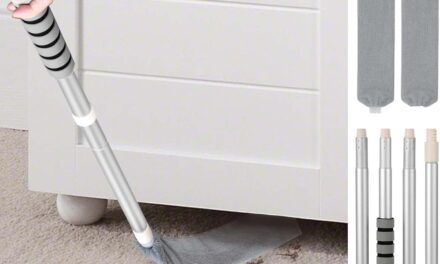 Retractable Gap Dust Cleaner with Extension Pole, Cleaning Tools with 2 Microfiber Dusting Cloths, Extendable Long Handle Duster for Cleaning Under Refrigerator Sofa Couch Bed Furniture Appliance